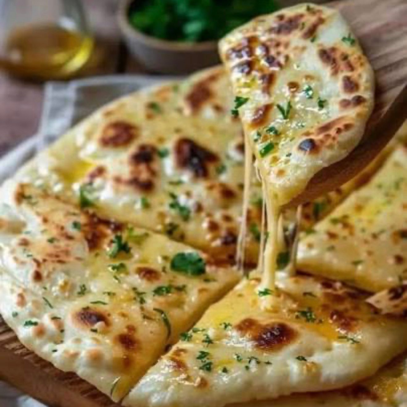 Garlic & Cheese Naan.